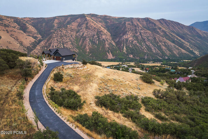 Property Photo:  1511 Valley View Circle  UT 84663