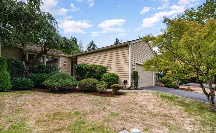 Property Photo: 6555 159th Avenue NE WA 98052