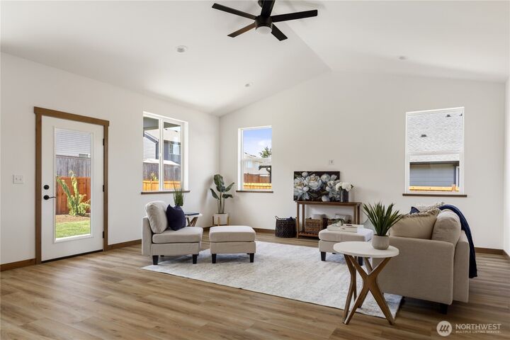 Property Photo: 825 NW Shire Street WA 98277