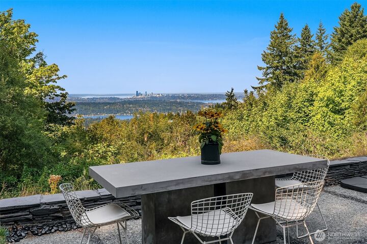 Property Photo: 5337 146th Avenue SE WA 98006