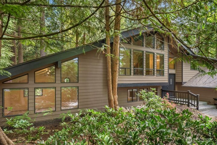 Property Photo: 13303 48th Place W WA 98026