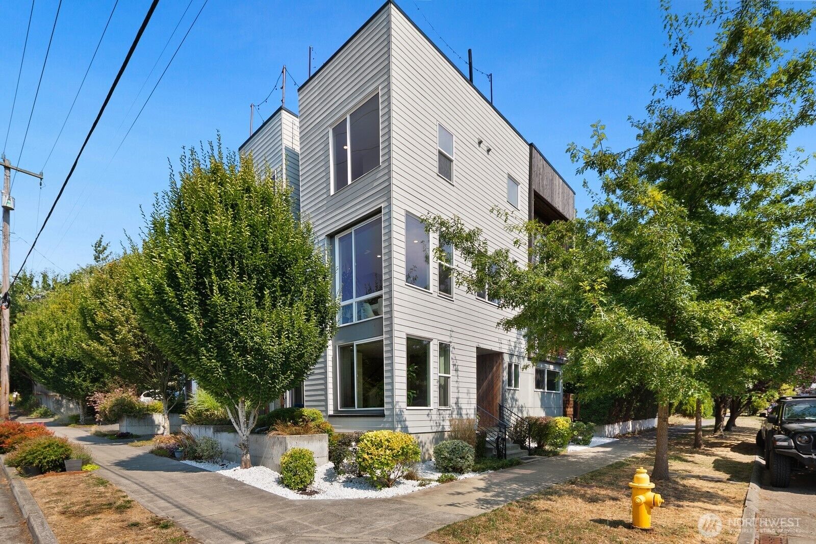 Property Photo: 6400 28th Avenue NW WA 98107