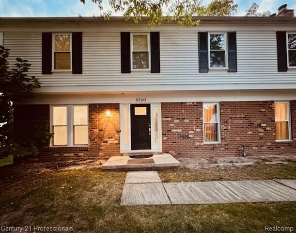 Property Photo:  5720 Beauchamp  MI 48322 