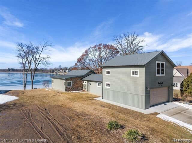 Property Photo:  222 Ackerson Lake Drive  MI 49201 