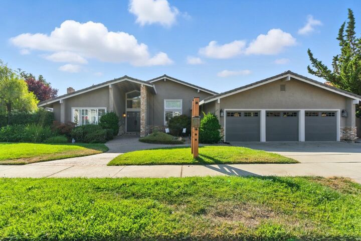 Property Photo:  3165 Meadowlands Lane  CA 95135 