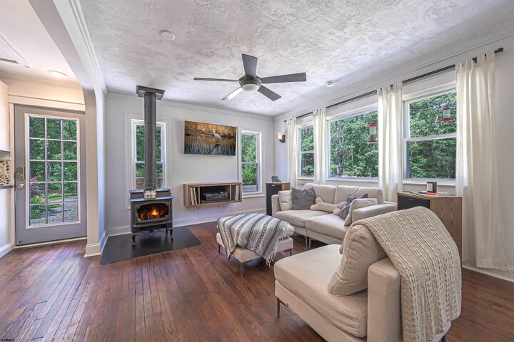 Property Photo: 150 Park Ave Ave NJ 08330