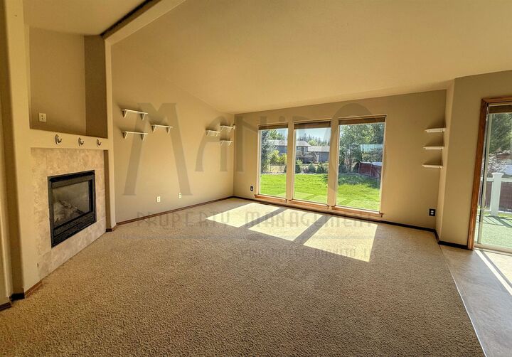 Property Photo:
