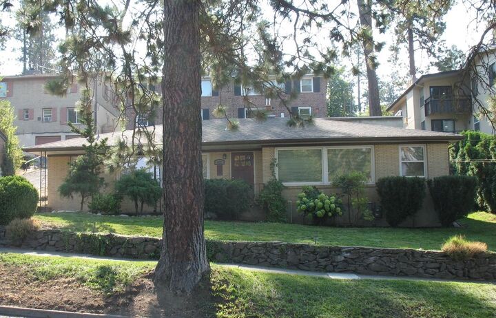 Property Photo: 827 W 11th Ave WA 99204