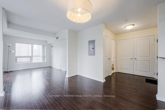 Property Photo: 35 Hayden Street 1217 ON M4Y 3C3
