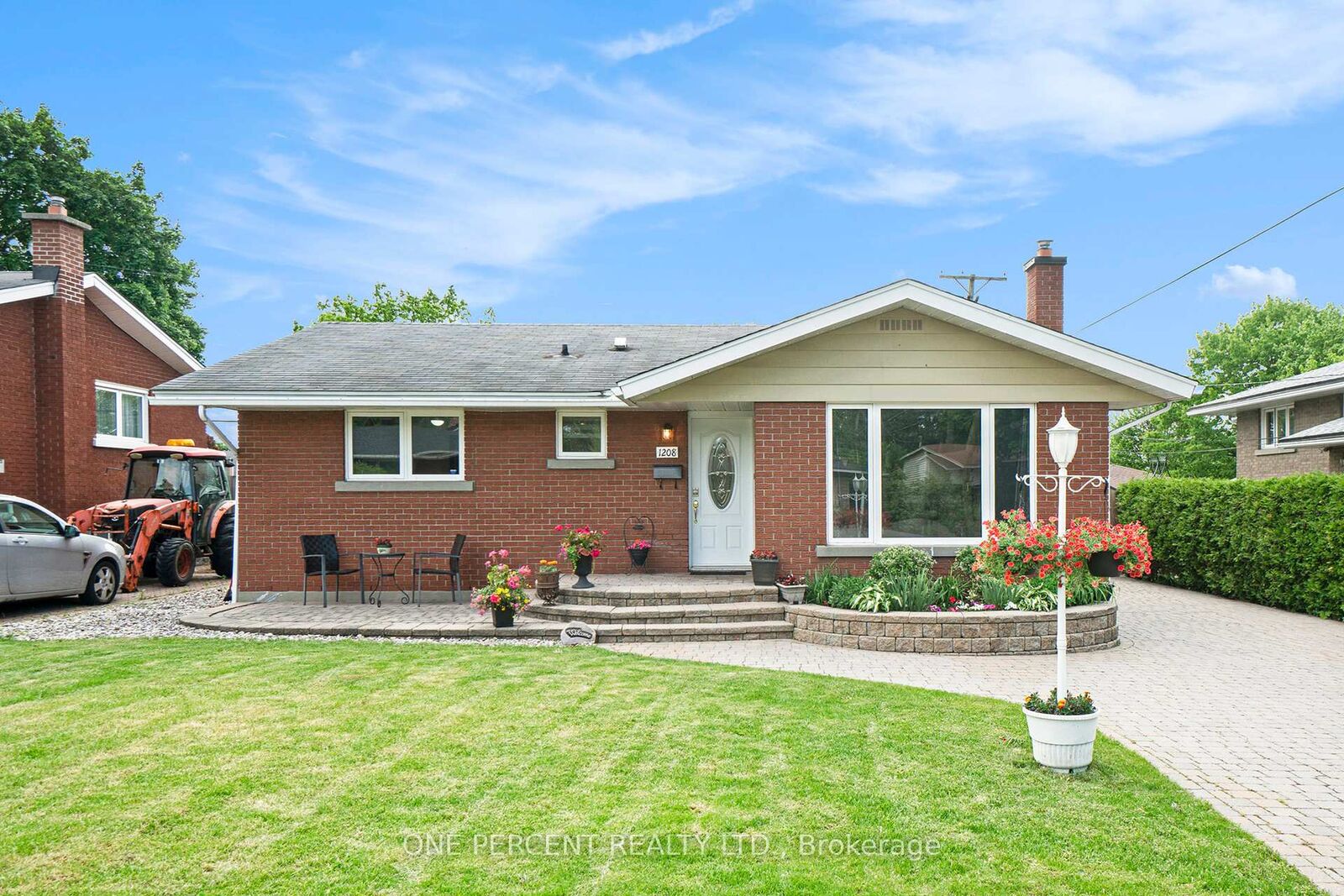 Photo de la propriété: 1208 Stanton Road ON K2C 3E2