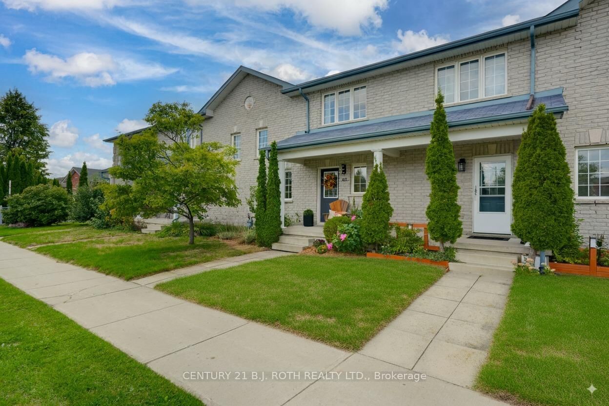 Property Photo:  16 Marsellus Drive D  ON L4N 0Y4 