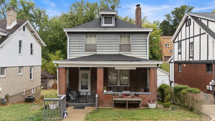 Property Photo:  916 Baldwin St  PA 15234 
