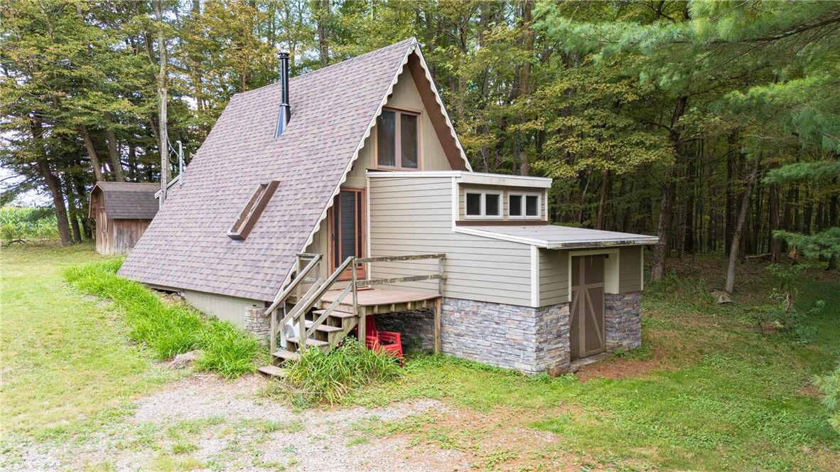 Property Photo:  115 Country Corner Lane  PA 15501 