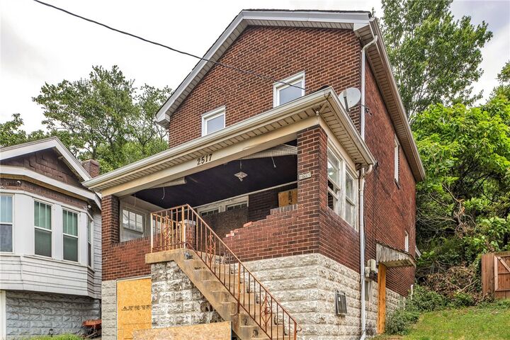 Property Photo:  2517 S Braddock Ave  PA 15218 