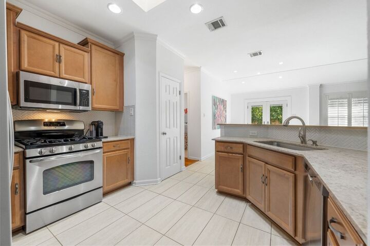 Property Photo:  5428 Hitcher Bend  TX 78749 