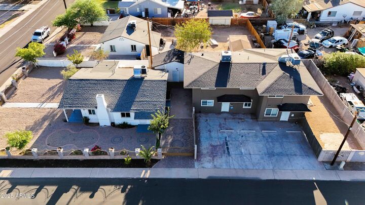 Property Photo: 2646 E Willetta Street AZ 85008