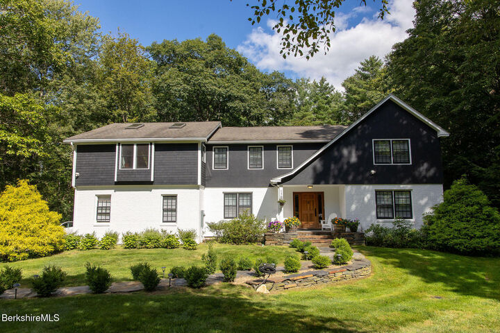 54 Dunmore Ct  Lenox MA 01240 photo