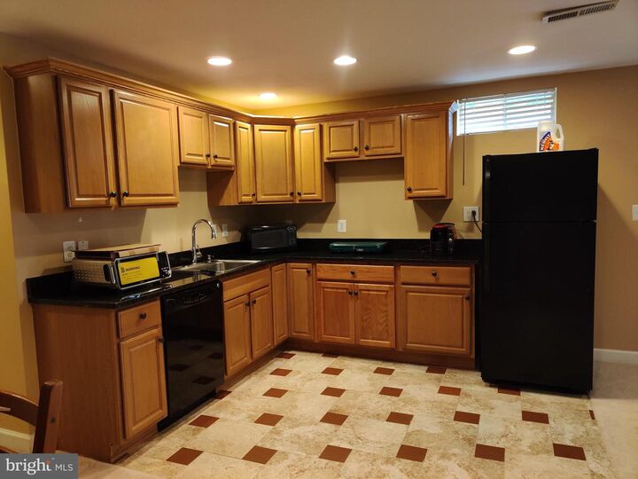 Property Photo:  8400 Hessian Hill Court  VA 20136 