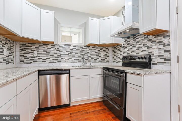 Property Photo:  802 W Ritner Street  PA 19148 