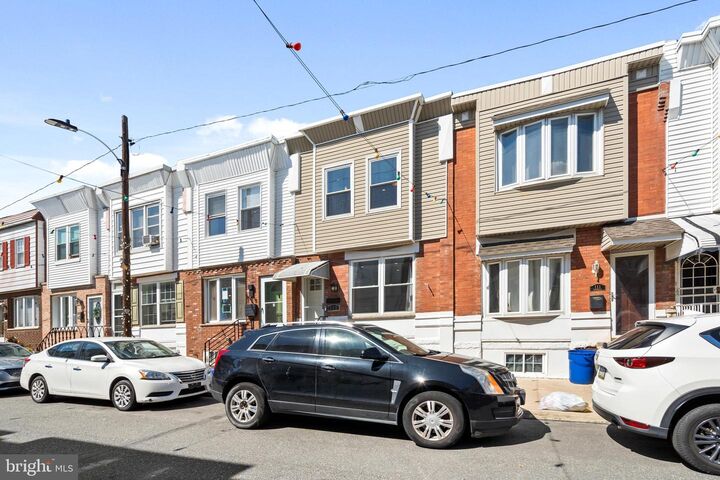 Property Photo:  113 Roseberry Street  PA 19148 
