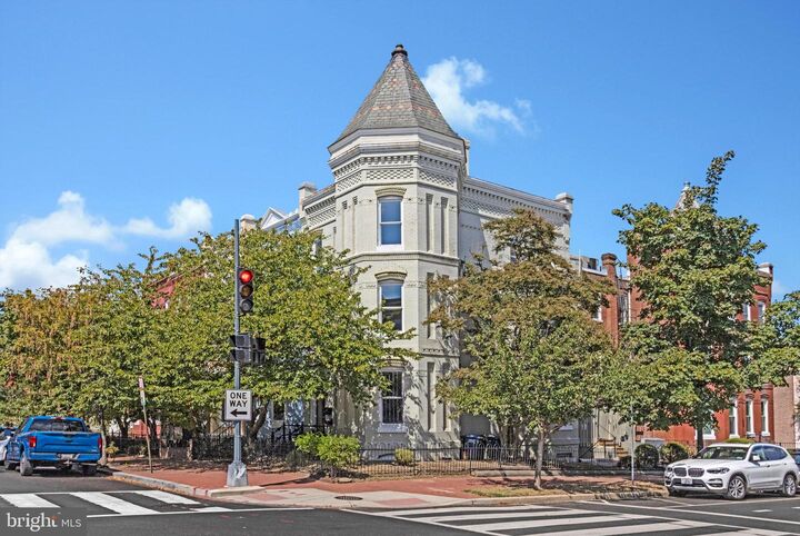334 E Street NE  Washington DC 20002 photo