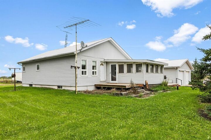 Property Photo: 36145 48N Road MB R5J 0A2