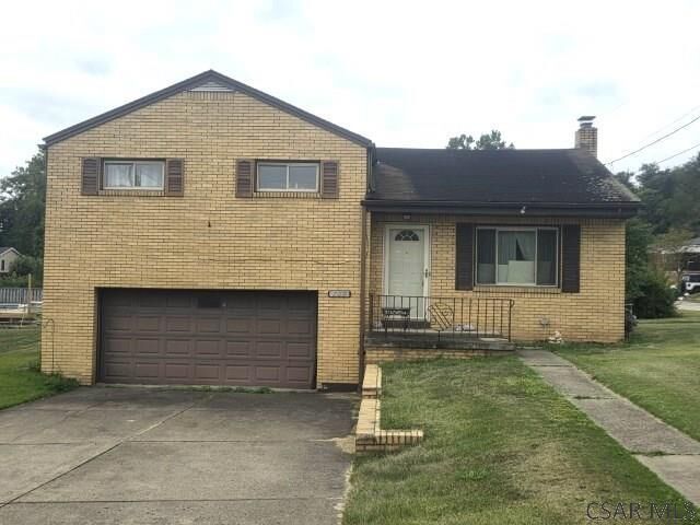 Property Photo:  707 Viola Street  PA 15088