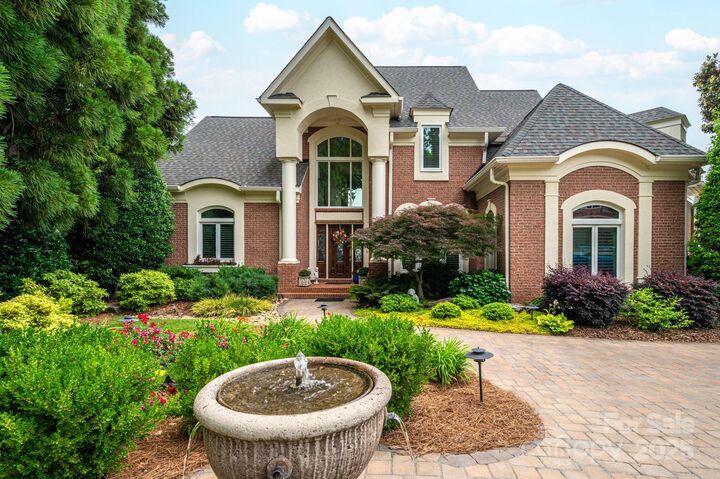 18100 Watercraft Place 141  Cornelius NC 28031 photo