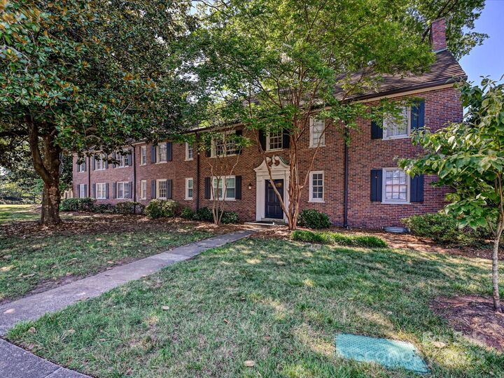 Property Photo:  107 S Laurel Avenue 101A  NC 28207 