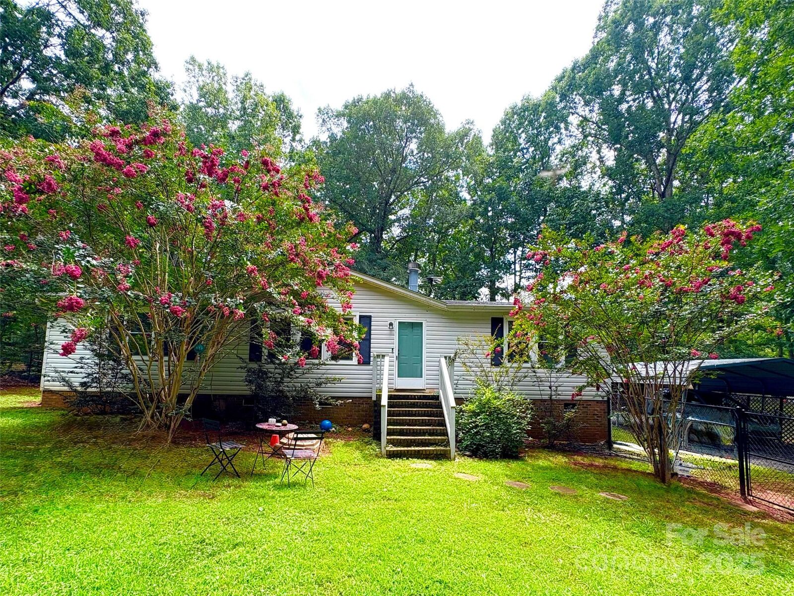 Property Photo: 4921 Sierra Drive NC 28650
