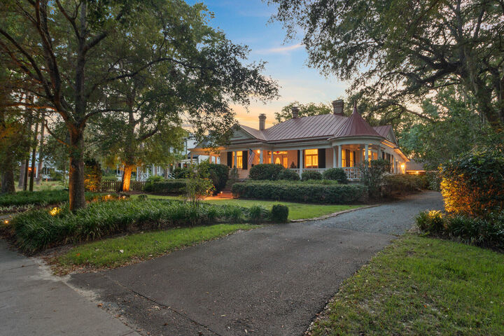 Property Photo: 210 S Gum Street SC 29483