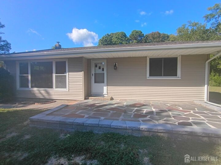 321 Locust Avenue  Howell NJ 07731 photo