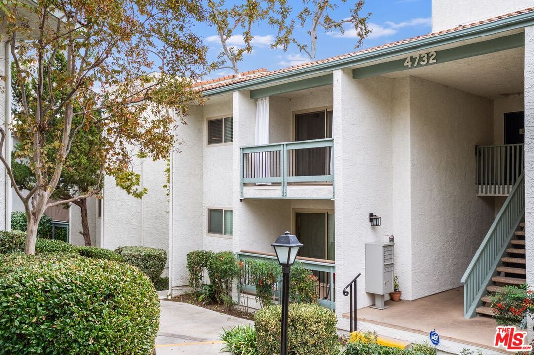 Property Photo: 4732 Park Granada CA 91302