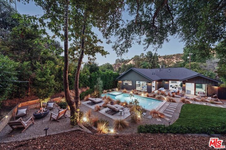 3721 Woodcliff Rd  Sherman Oaks CA 91403 photo