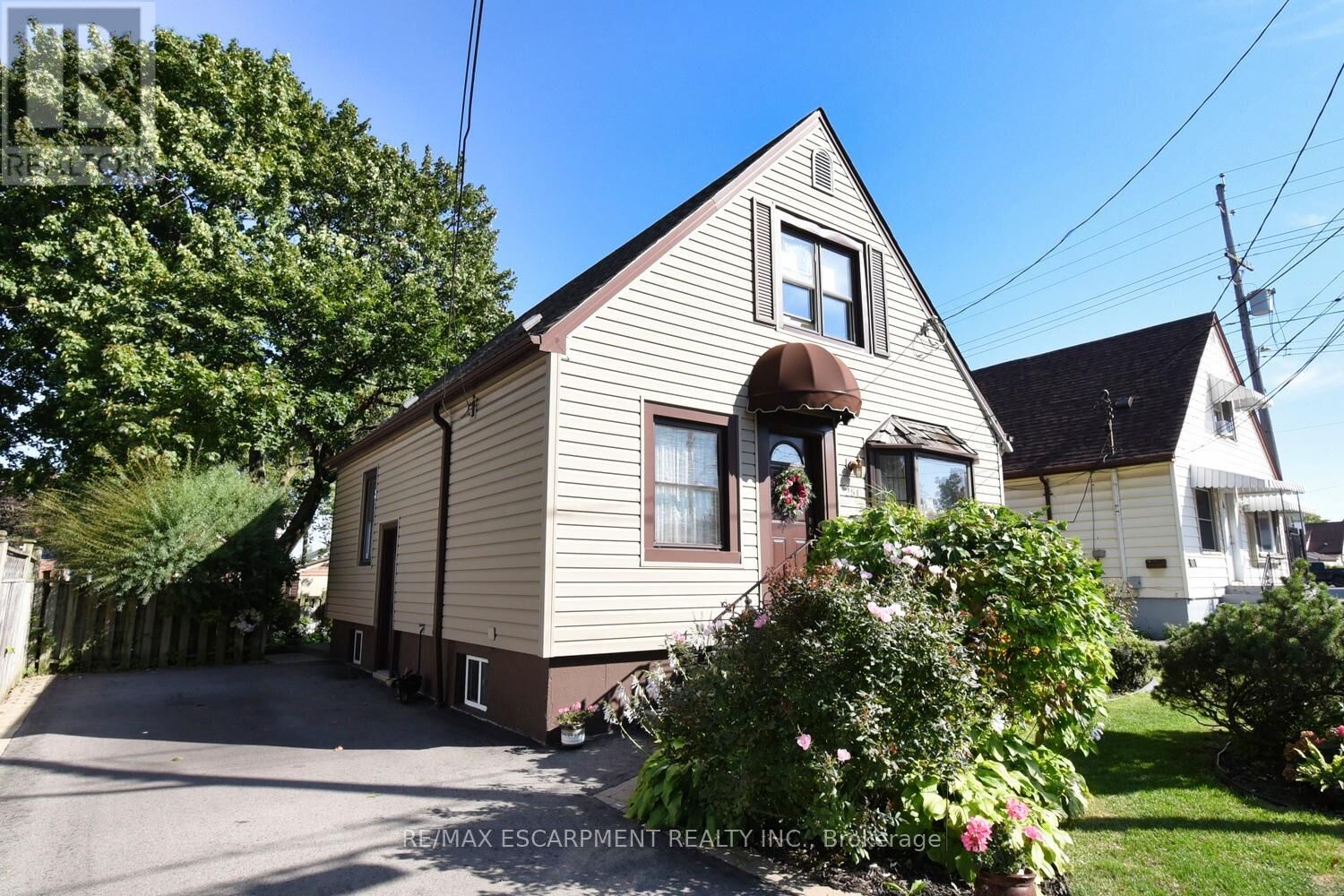 Property Photo: 251 East 31st Street ON L8V 3P6