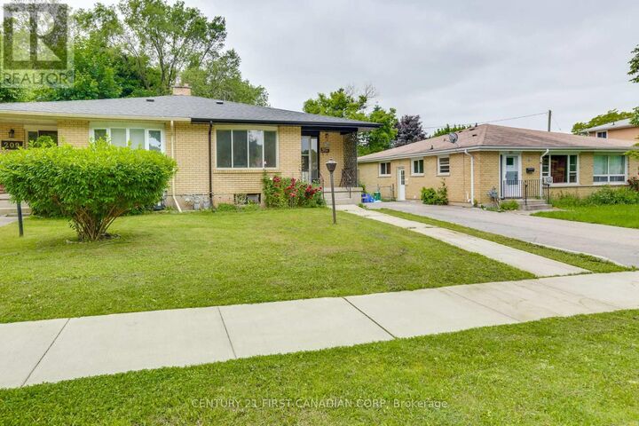 Property Photo: 207 Cairn Street ON N5Z 3W6