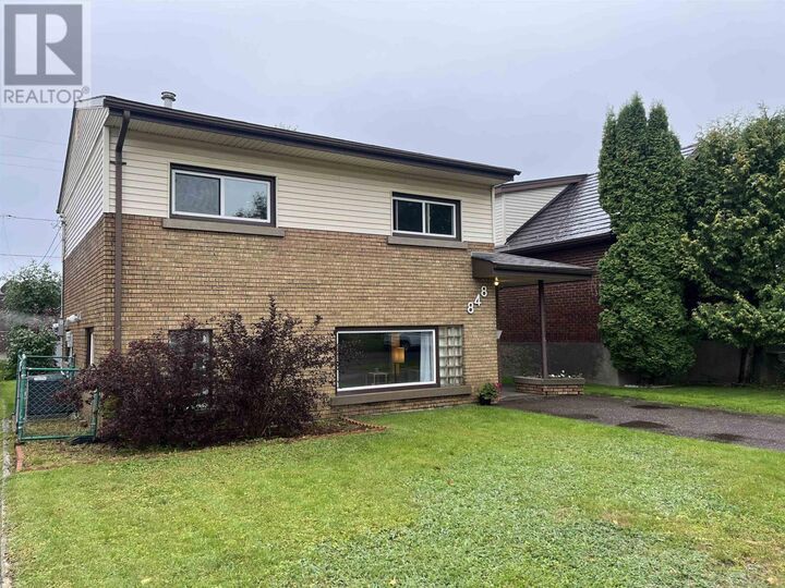 Property Photo:  848 Brodie Street N  ON P7C 3V2 