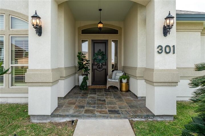 Property Photo:  301 Heathercrest  TX 78374 
