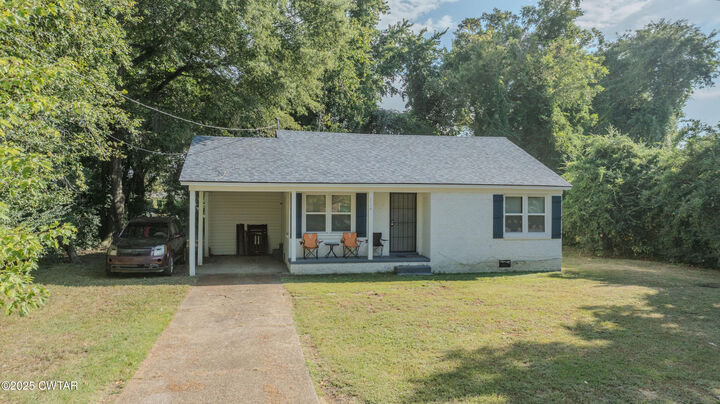 Property Photo: 1114 Warren Street TN 38012