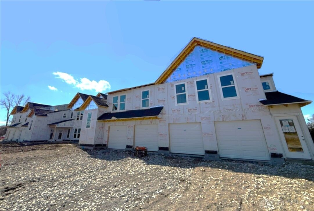 Property Photo: 475 Pilot Point 1-300 OH 45377