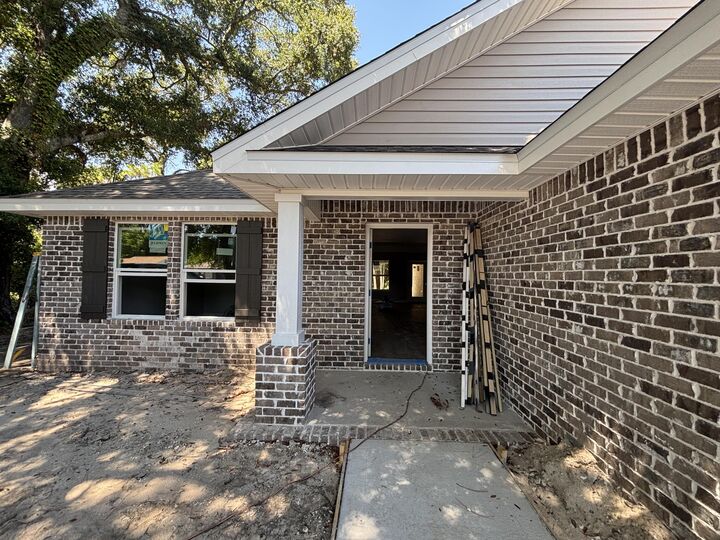Property Photo: 19 NW Highland Drive FL 32548