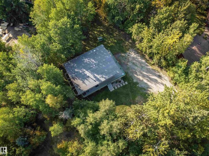 Photo de la propriété:  5441 49 Street  AB T0E 0A0 