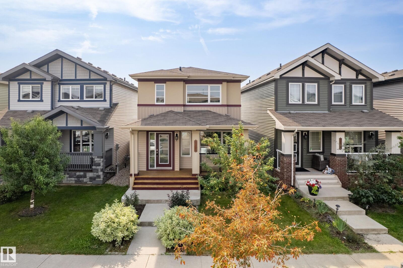 Property Photo: 2259 Casey Crescent SW AB T6W 3M8