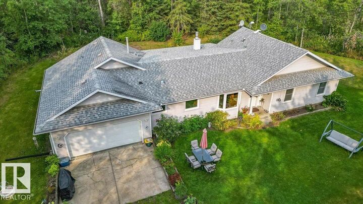 57303 Rge Road 233 213  Rural Sturgeon County AB T0A 1N0 photo