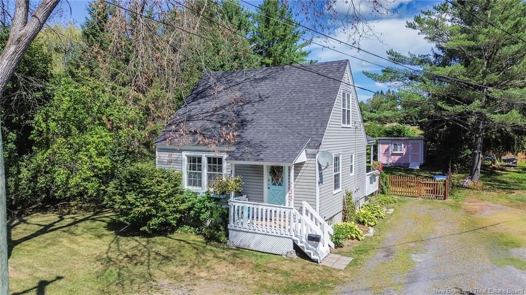 Photo de la propriété: 735 Maclaren Avenue NB E3A 3L4