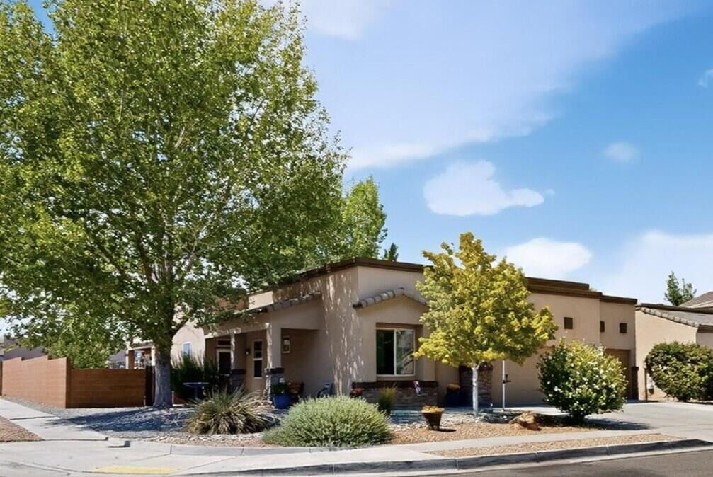 Property Photo: 6901 Mete Sol Drive NW NM 87120