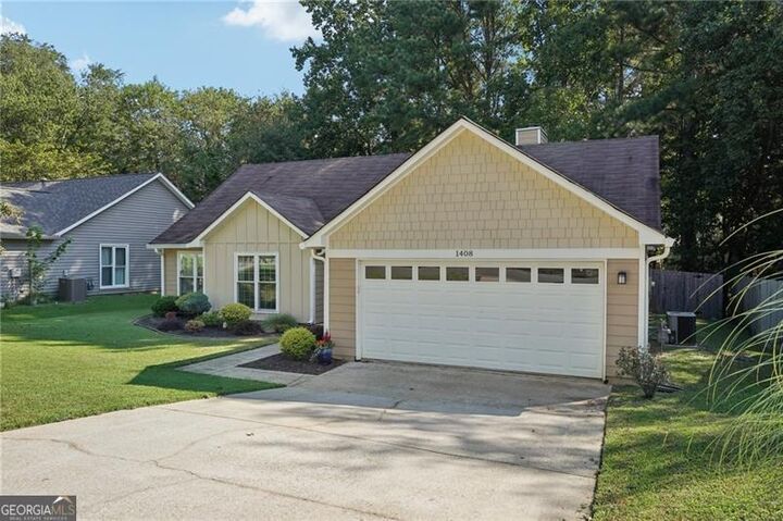 Property Photo:  1408 Sisters Court  GA 30043 