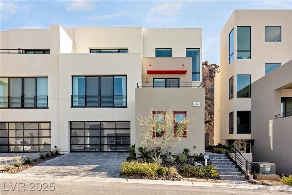 Property Photo: 446 Tranquil Peak Court NV 89012
