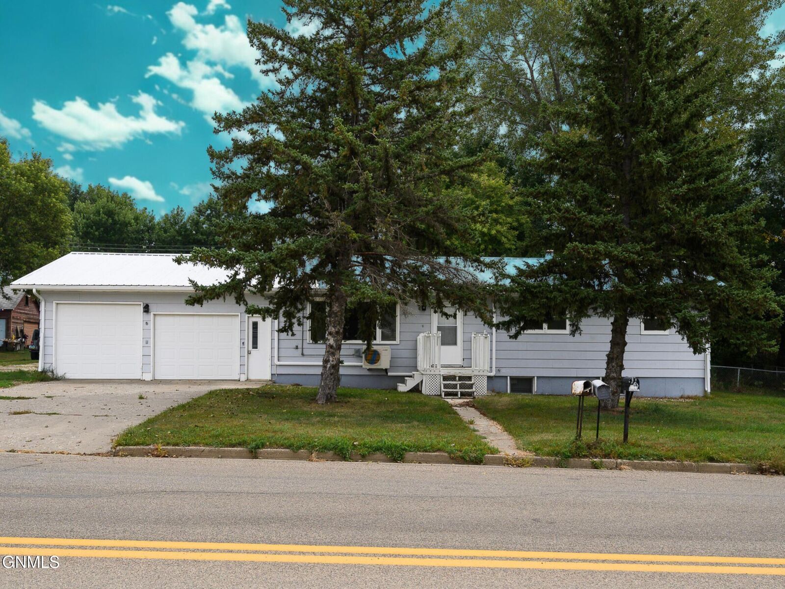 Property Photo:  217 Center Avenue N  ND 58530 