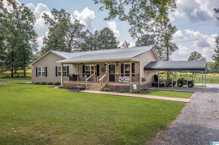 Property Photo: 2634 Oak Grove Road AL 35905